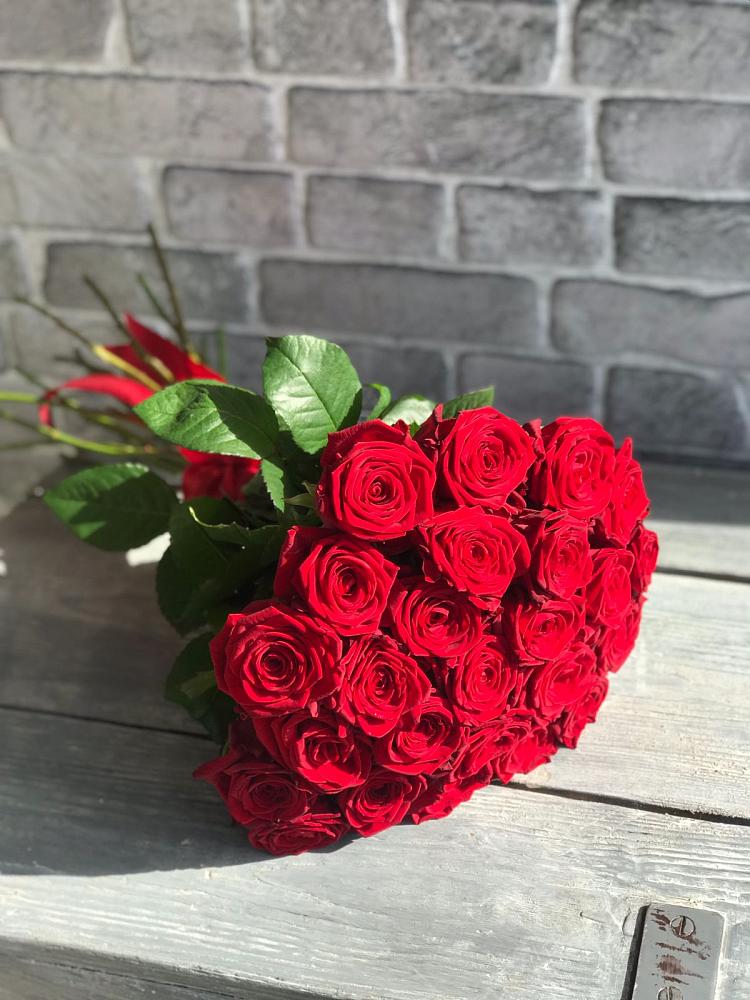 Букет Красные розы Фридом в Клишино