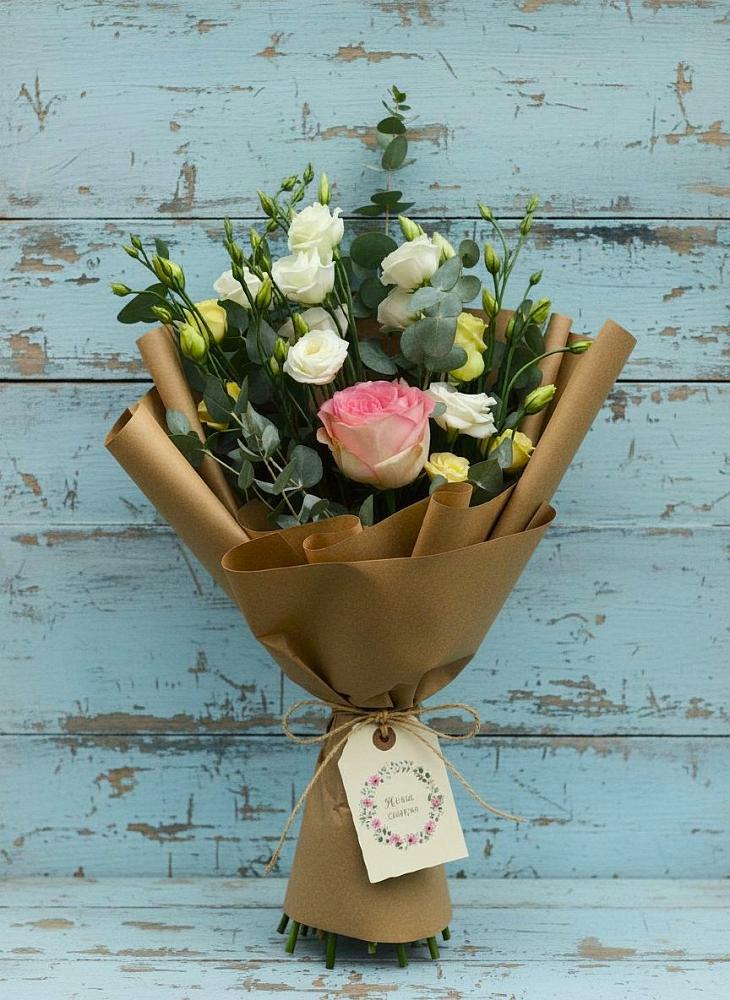 Букет цветов из: Розы и Лизиантусы в Клишино