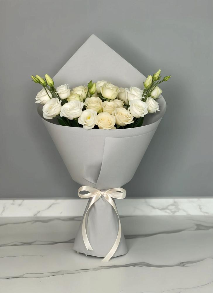 Букет цветов из: Розы и Лизиантусы в Клишино