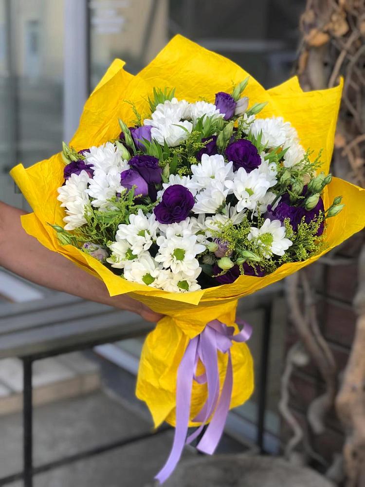 Букет цветов из: Ирисы, Хризантемы и Ромашки в Клишино