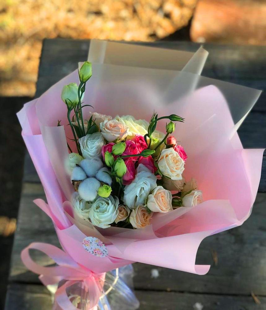 Букет цветов из: Розы и Лизиантусы в Клишино