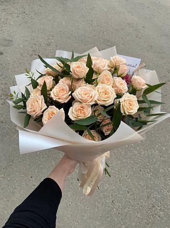 Букет Кремовые розы Латте в Клишино