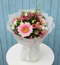 Букет цветов из:  Герберы, Альстромерии и Лизиантусы в Клишино